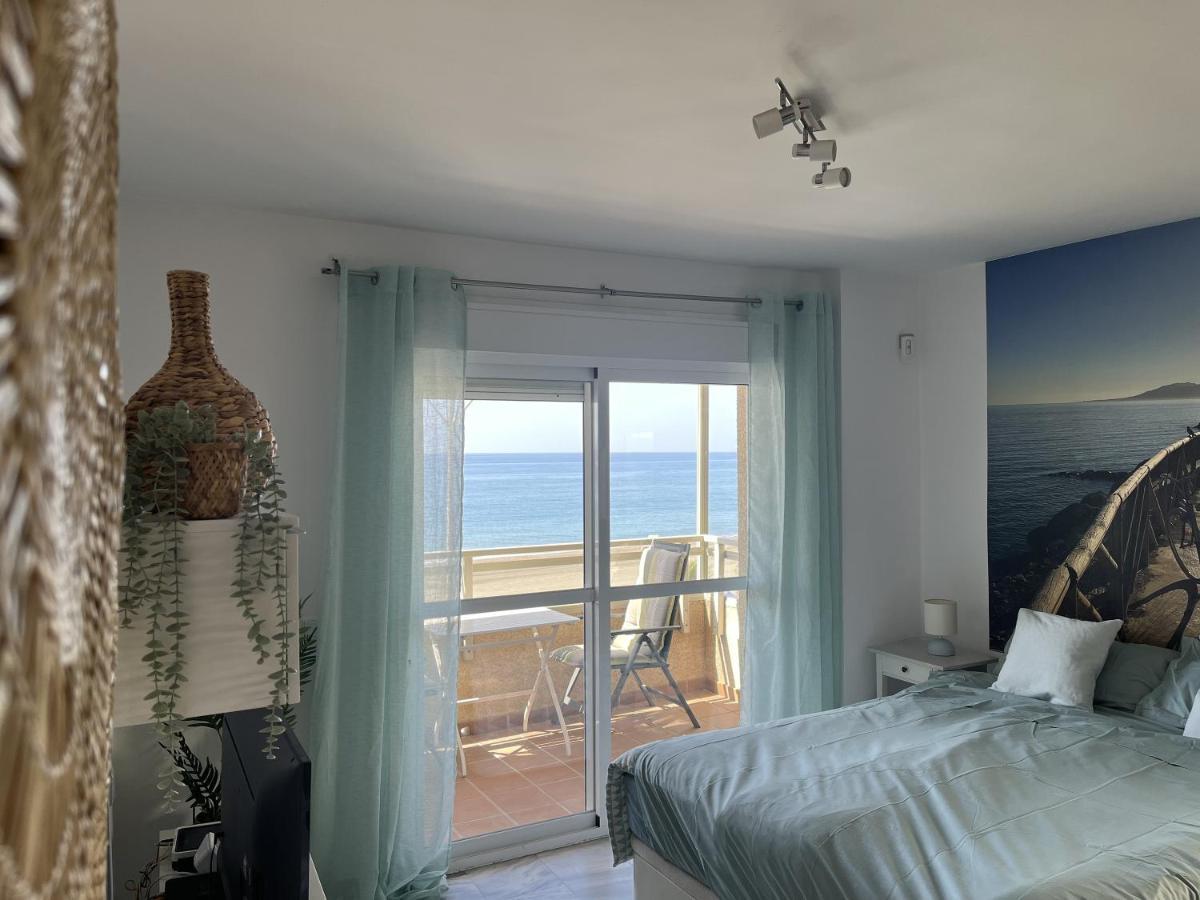 Studio 1 - Sea Front Рінкон-де-ла-Вікторія Екстер'єр фото