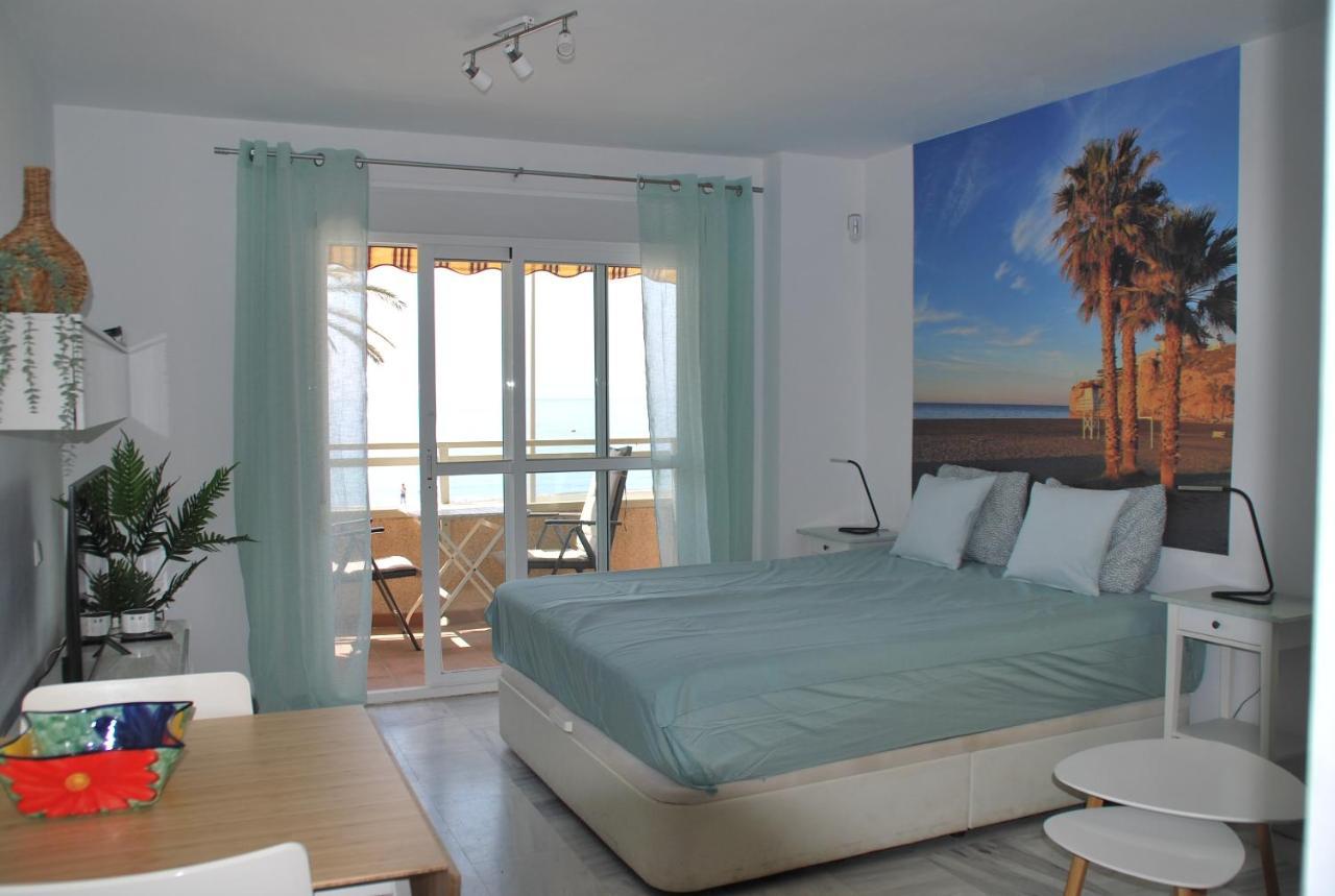 Studio 1 - Sea Front Рінкон-де-ла-Вікторія Екстер'єр фото